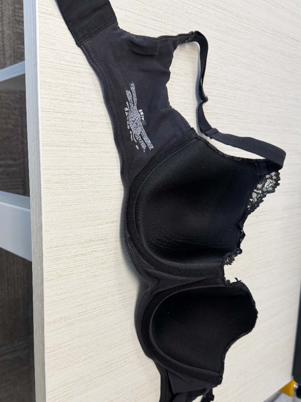 SKIMS Full coverage Black Bra 34DD
